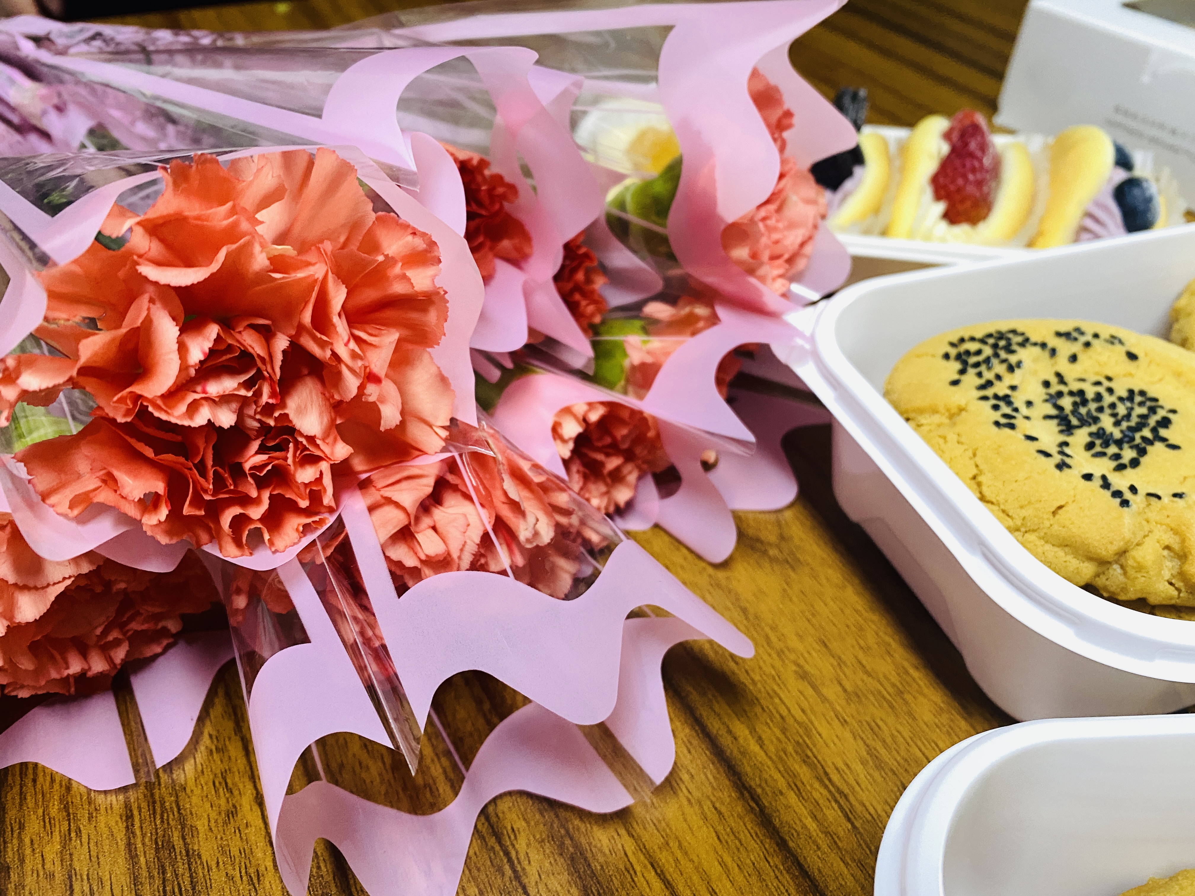 吉瑞祥激光祝所有女神們節(jié)日快樂！